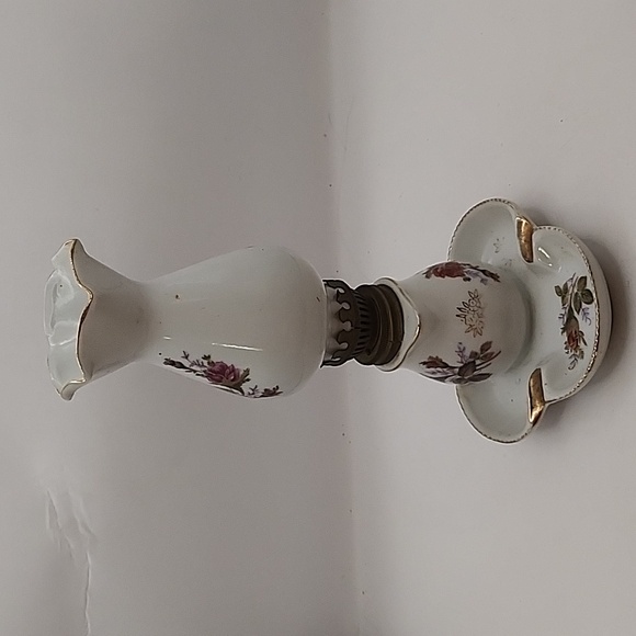 Vintage Moss Rose Small Oil Lamp & Ashtray 8" - Picture 2 of 13